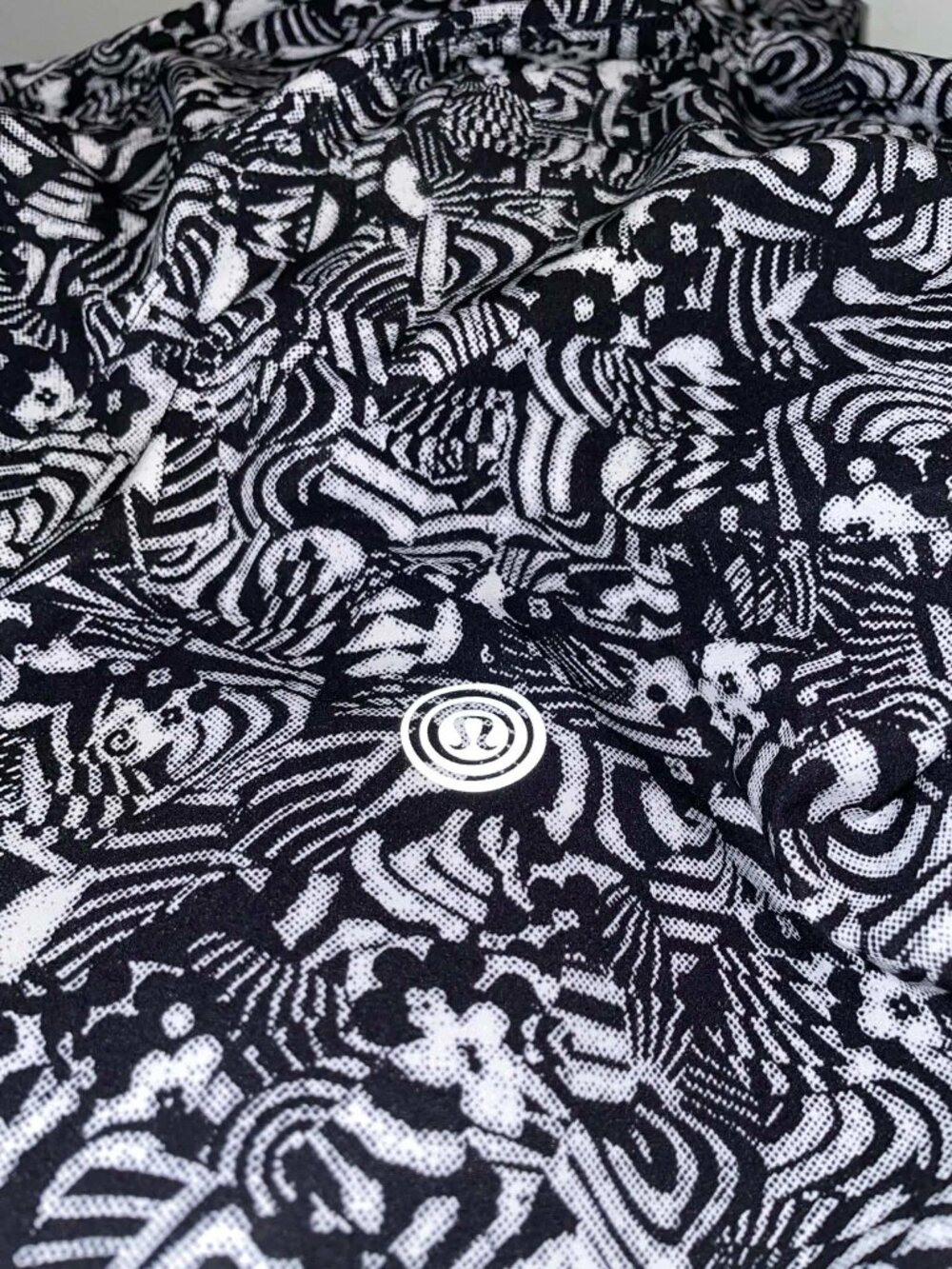 Lululemon 2017 Seawheeze Gather Me Slightly Jacket NWOT Size 10 WBCO/BLK